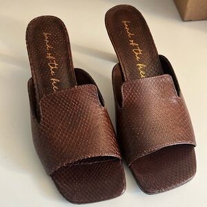 Band of the free Billie Slide Sandal (Women) sz.9